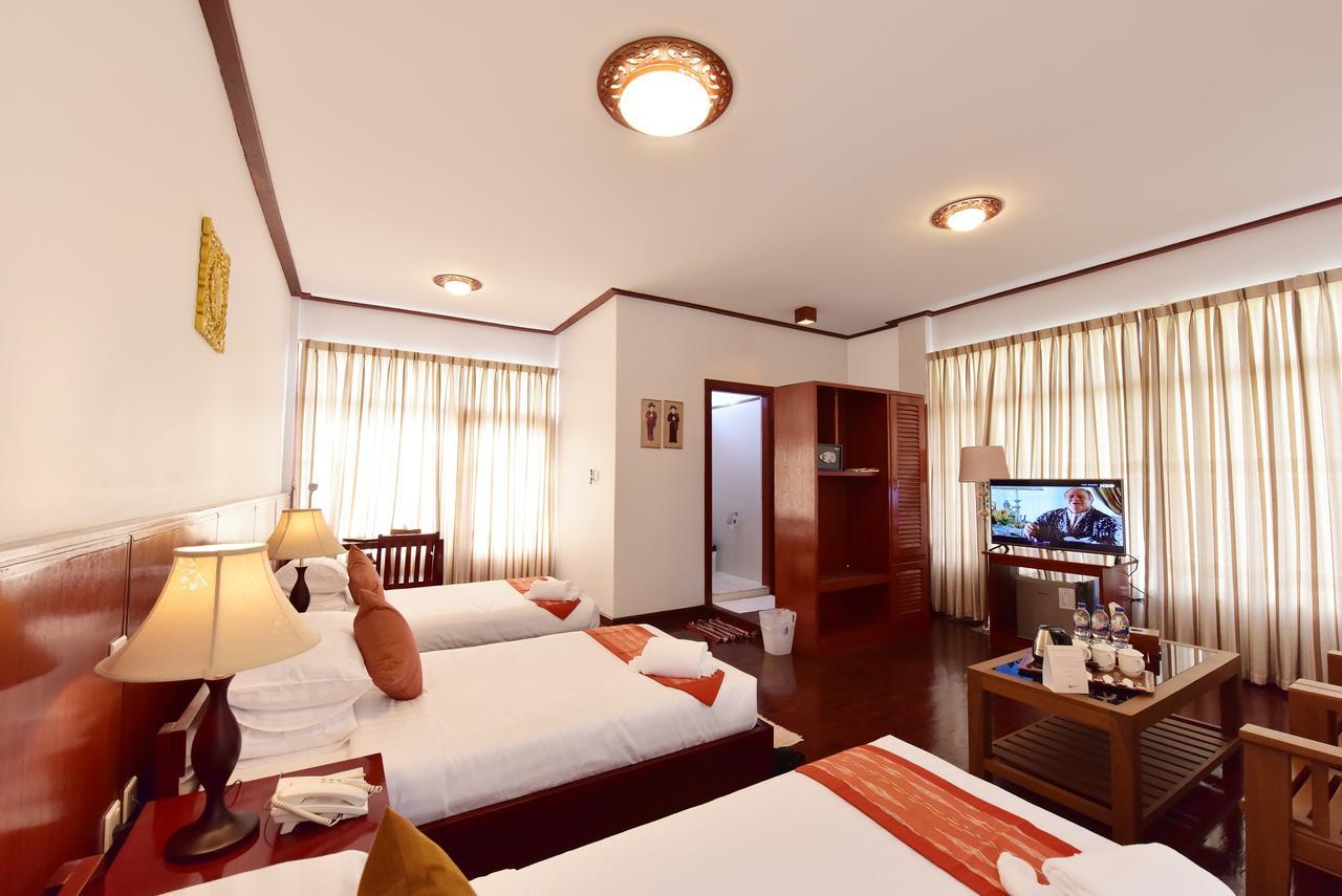 Hotel Maineli Nyaung Shwe Buitenkant foto